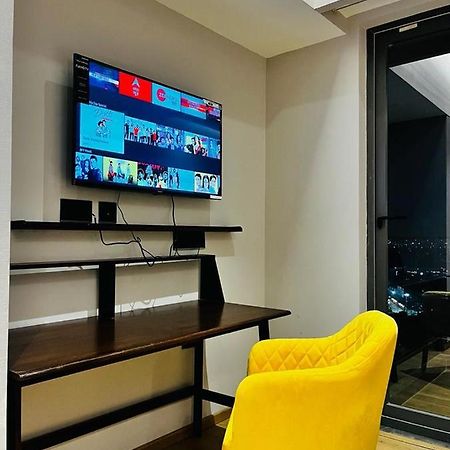 Luxe Apartment By Hey Studio'S Ghaziabad Exterior foto
